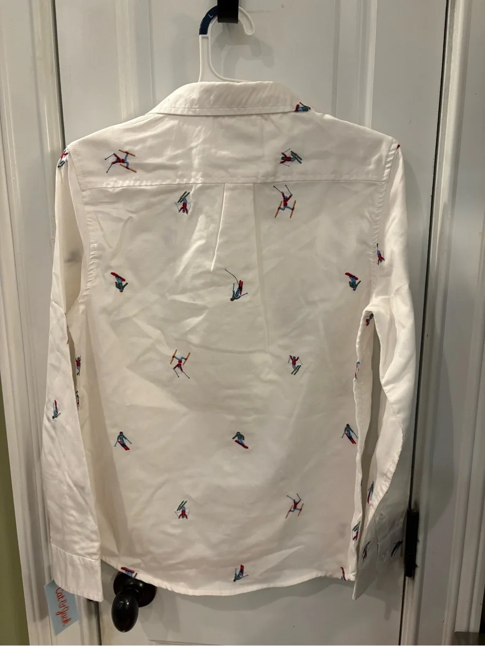 NWT Cat & Jack White Shirt with Ski Embroideries boys L (10-12) chest 36”
